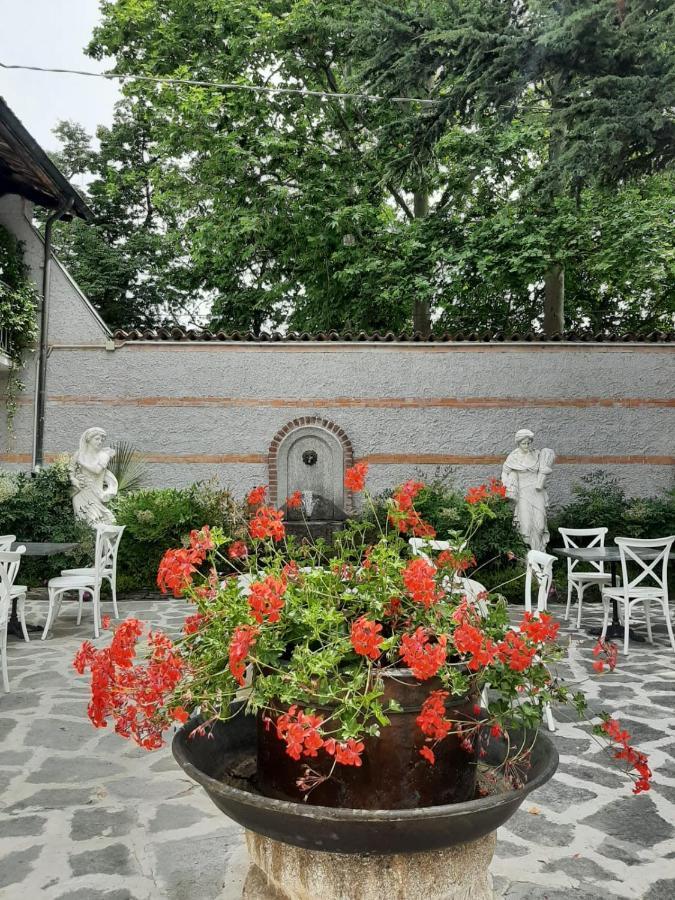 Antica Villa Cuneo- Guest House - "B&B E Non Un Hotel A Cuneo" מראה חיצוני תמונה