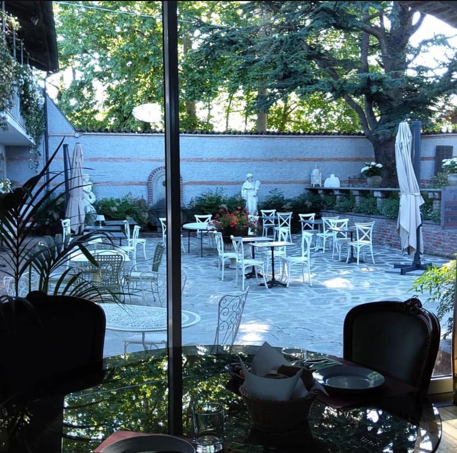 Antica Villa Cuneo- Guest House - "B&B E Non Un Hotel A Cuneo" מראה חיצוני תמונה