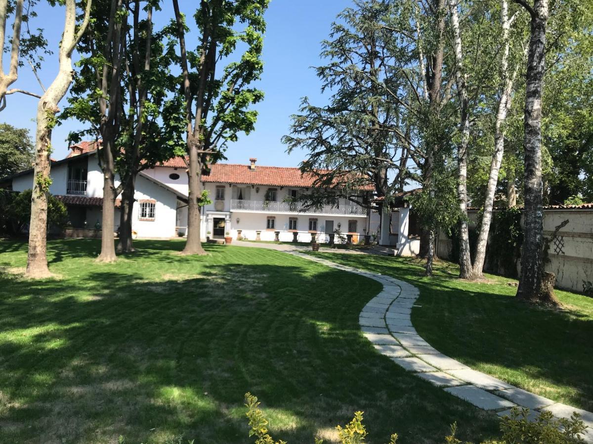 Antica Villa Cuneo- Guest House - "B&B E Non Un Hotel A Cuneo" מראה חיצוני תמונה